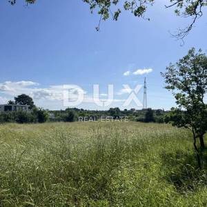 ISTRA,PULA - Poljoprivredno zemljište s predanim zahtjevom za urbanizaciju