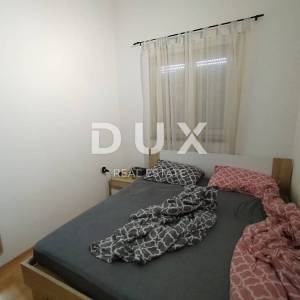 ISTRA,ŠIŠAN - Kuća sa dva stana i garažom!