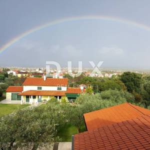 ISTRA,ŠTINJAN - Dvoetažni stan sa pogledom na more!