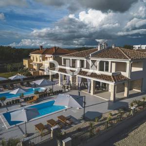 ISTRA,UMAG - Novogradnja 300 metara od mora