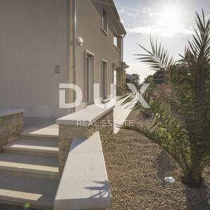 ISTRA,UMAG - Novogradnja 300 metara od mora