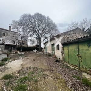 ISTRA,VALTURA - Kuća za adaptaciju 