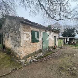 ISTRA,VALTURA - Kuća za adaptaciju 