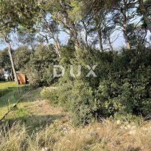 ISTRA,VINKURAN - Građevinska parcela u mirnom djelu naselja