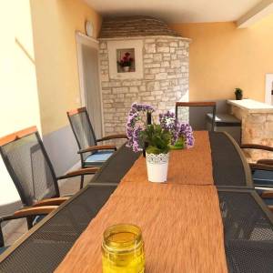 ISTRA,VODNJAN - Vila s 5 stambenih jedinica i pogledom na Brijunsko otočje!