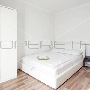 Izvanredna investicija u blizini grada Paga, 8 apartmana, 420 m2 stambenog prost