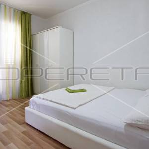 Izvanredna investicija u blizini grada Paga, 8 apartmana, 420 m2 stambenog prost