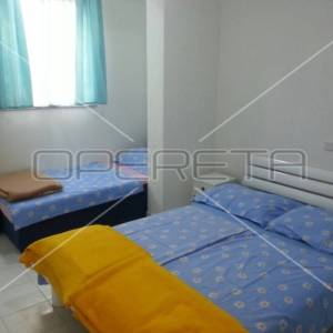 Izvanredna investicija u blizini grada Paga, 8 apartmana, 420 m2 stambenog prost