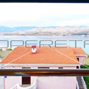 Izvanredna investicija u blizini grada Paga, 8 apartmana, 420 m2 stambenog prost