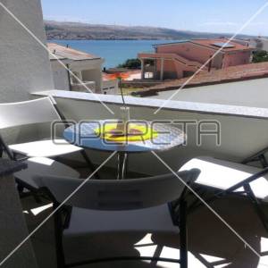 Izvanredna investicija u blizini grada Paga, 8 apartmana, 420 m2 stambenog prost