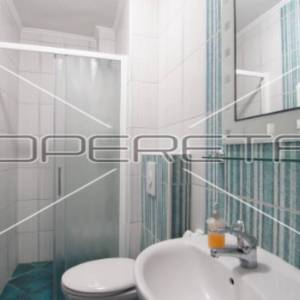 Izvanredna investicija u blizini grada Paga, 8 apartmana, 420 m2 stambenog prost