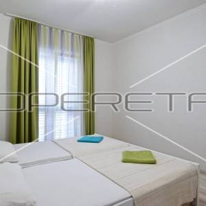 Izvanredna investicija u blizini grada Paga, 8 apartmana, 420 m2 stambenog prost