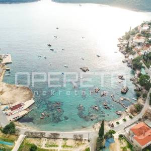 Izvanredna prilika: Građevinsko zemljište od 722m2, u Molunatu, blizu Dubrovnika