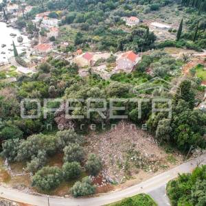 Izvanredna prilika: Građevinsko zemljište od 722m2, u Molunatu, blizu Dubrovnika