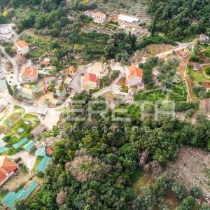 Izvanredna prilika: Građevinsko zemljište od 722m2, u Molunatu, blizu Dubrovnika