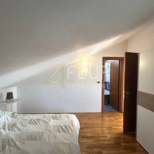 Jadranovo, 86.43m2, 1s+db, terasa s predivnim pogledom na more