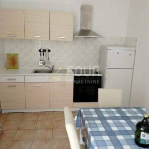 Jadranovo, 91.80m2 tavan uređen kao stan