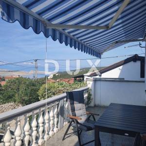 JADRANOVO - Apartmanska kuća s pogledom na more