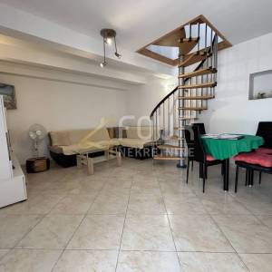 Jadranovo, dvojna kuća, 50m2, pogled na more