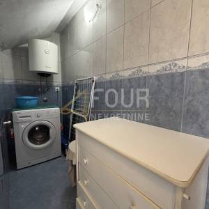 Jadranovo, dvojna kuća, 50m2, pogled na more
