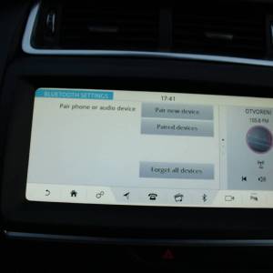 Jaguar E Pace 2.0D 180ks AUTOMATIK R-Dynamic 4x4 *NAVI,LED,KAMERA*