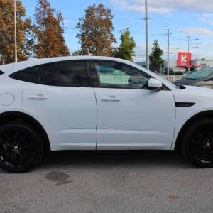 Jaguar E Pace 2.0D 180ks AUTOMATIK R-Dynamic 4x4 *NAVI,LED,KAMERA*