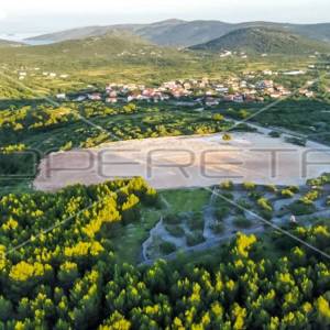 Jedinstvena prilika, poljoprivredno zemljište s pogledom na more, 12.938m2 
