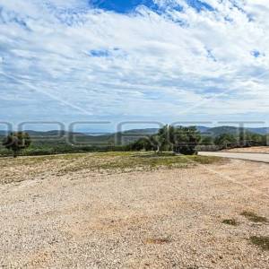 Jedinstvena prilika, poljoprivredno zemljište s pogledom na more, 12.938m2 
