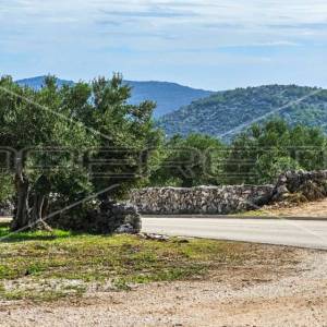 Jedinstvena prilika, poljoprivredno zemljište s pogledom na more, 12.938m2 
