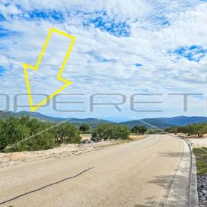 Jedinstvena prilika, poljoprivredno zemljište s pogledom na more, 12.938m2 

