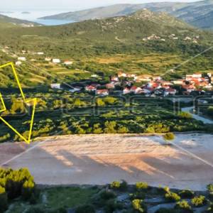 Jedinstvena prilika, poljoprivredno zemljište s pogledom na more, 12.938m2 
