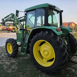 JOHN DEERE 6310 SA UTOVARIVAČEM,ZRAK