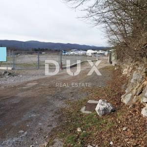JURDANI, PERMANI - Uređeno i ograđeno zemljište 2485m2 do glavne prometnice za najam