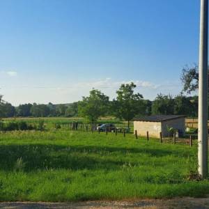 JURGA: građ zemljište 3500 m2 + PZ 1000 m2, priključci uz parcelu
