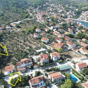 Kamena apartmanska kuća s prekrasnim pogledom na more i maslinikom, Splitska oto