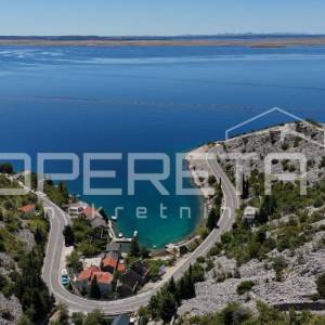 Kamena  starina za adaptaciju u prvom redu do mora, Starigrad Paklenica
