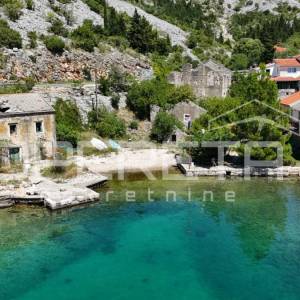 Kamena  starina za adaptaciju u prvom redu do mora, Starigrad Paklenica

