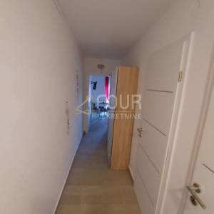 Karlobag, cesarica, dvojna kuća s 3 apartmana