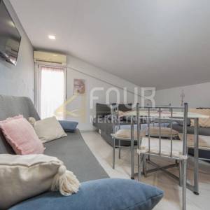 Karlobag, cesarica, dvojna kuća s 3 apartmana