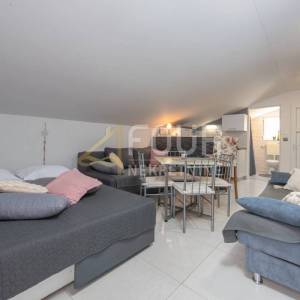 Karlobag, Cesarica, garsonijera 24.52m2, terasa, pogled na more
