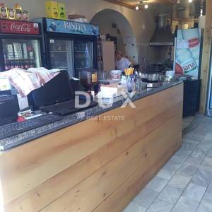 KARLOBAG - ugostiteljski objekt 1. RED DO MORA 420m2 + dvorište 176m2