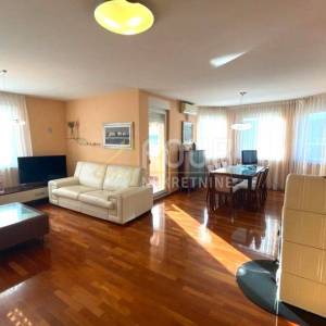 Kastav, 133.01m2, 3s+db i lođa, tavan 69.64m2