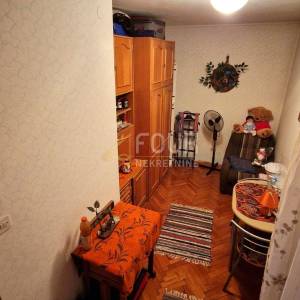 Kastav, 208.44m2, dva stana, okućnica, pogled na more
