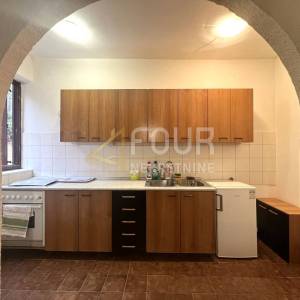 Kastav, etaža kuće, 124.37m2, 2s+db, balkon, panoramski pogled na more