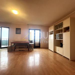 Kastav, etaža kuće, 124.37m2, 2s+db, balkon, panoramski pogled na more