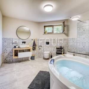Kastav, izvrsna novogradnja s bazenom, 282m2, garaža