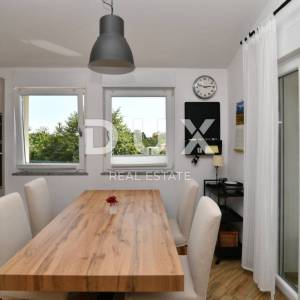 KASTAV - luksuzni penthouse s pogledom na more