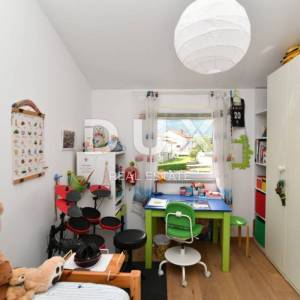 KASTAV - luksuzni penthouse s pogledom na more