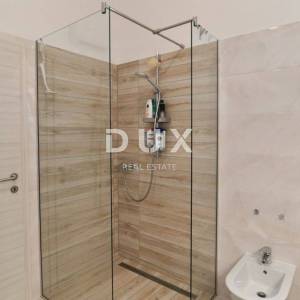 KASTAV - luksuzni penthouse s pogledom na more