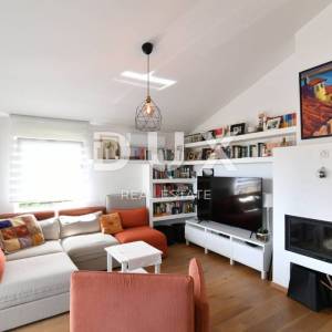 KASTAV - luksuzni penthouse s pogledom na more